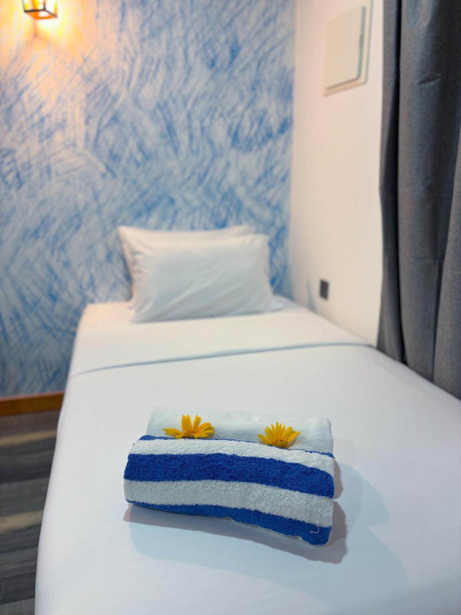 Mathiveri Thundi Inn Екстериор снимка